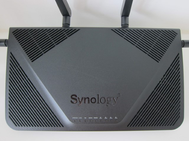 synology router rt2600ac front