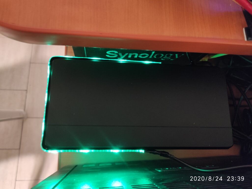 2 Synology NAS decoration