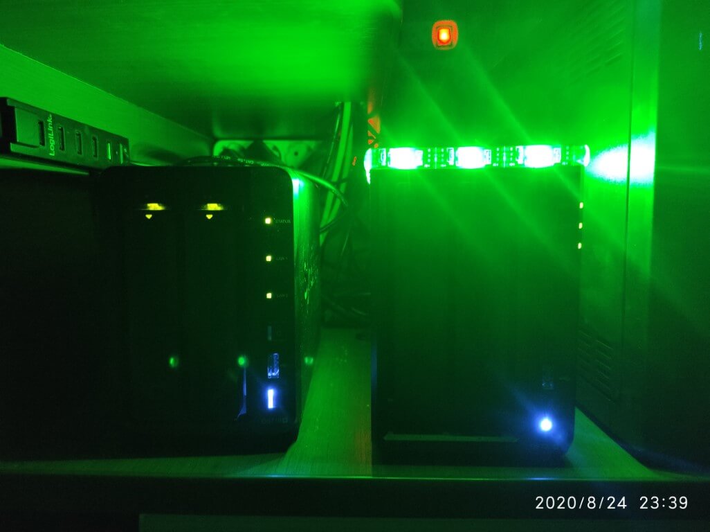 3 Synology NAS decoration