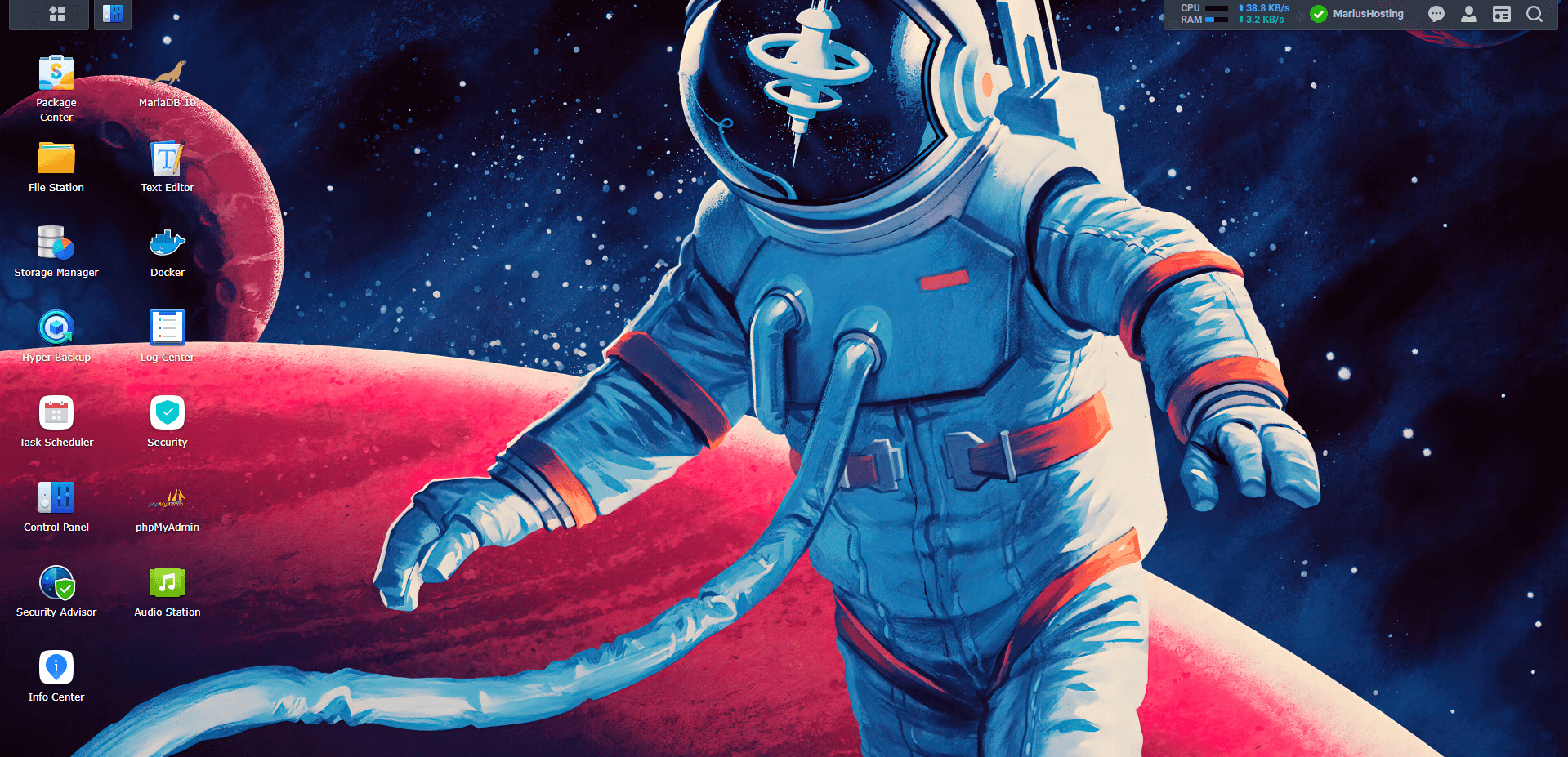 5 Synology NAS Astronaut Wallpaper 4k