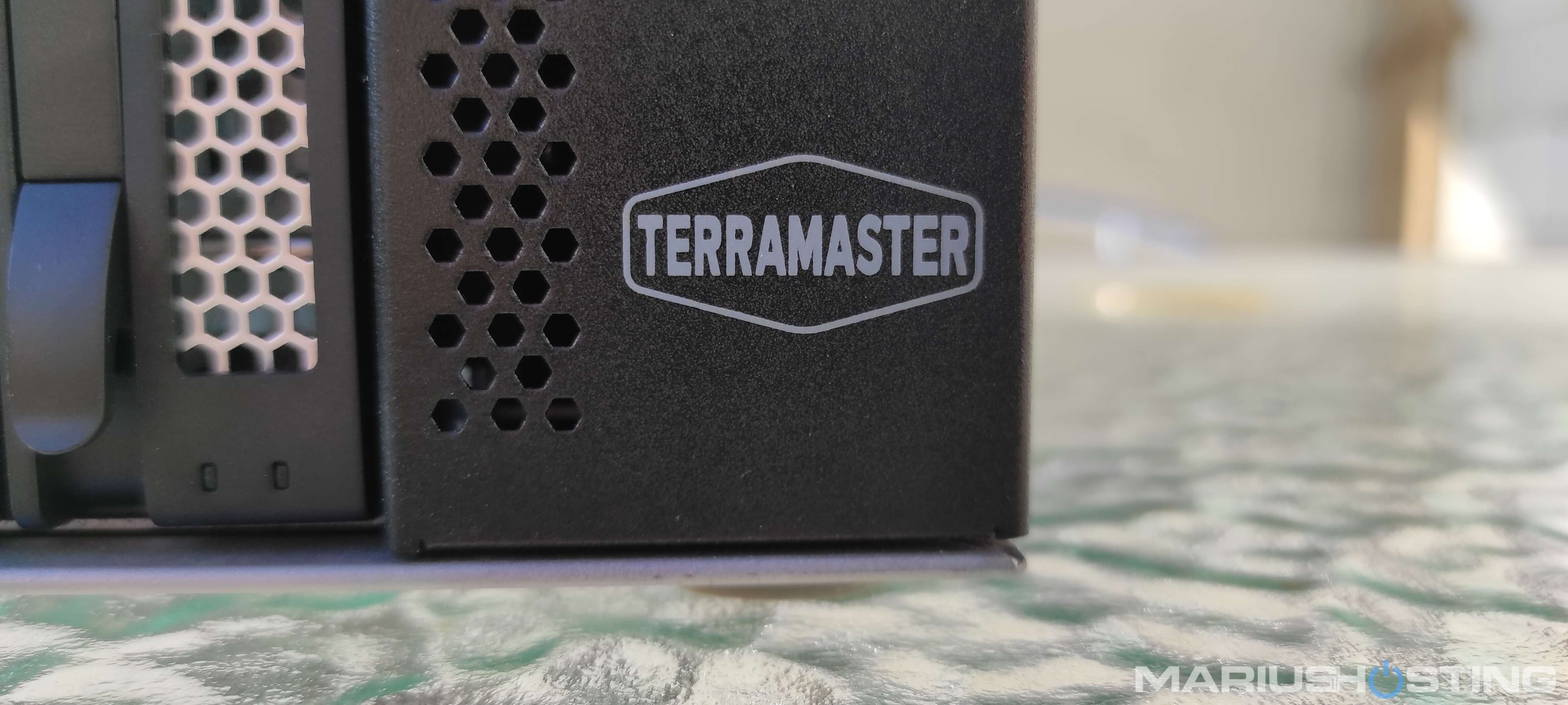 8 TerraMaster T9-450