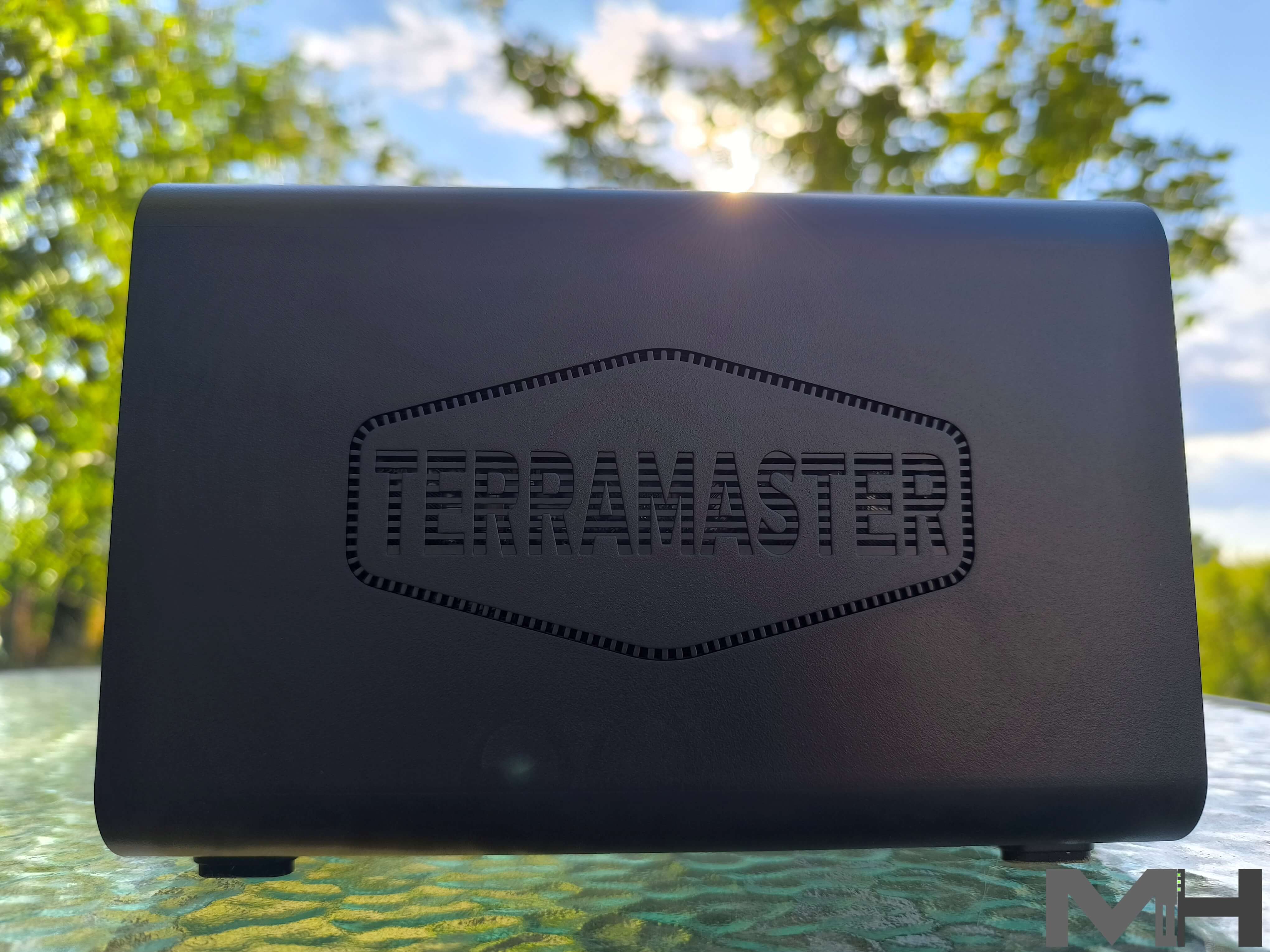 TerraMaster F2-424 Review 5