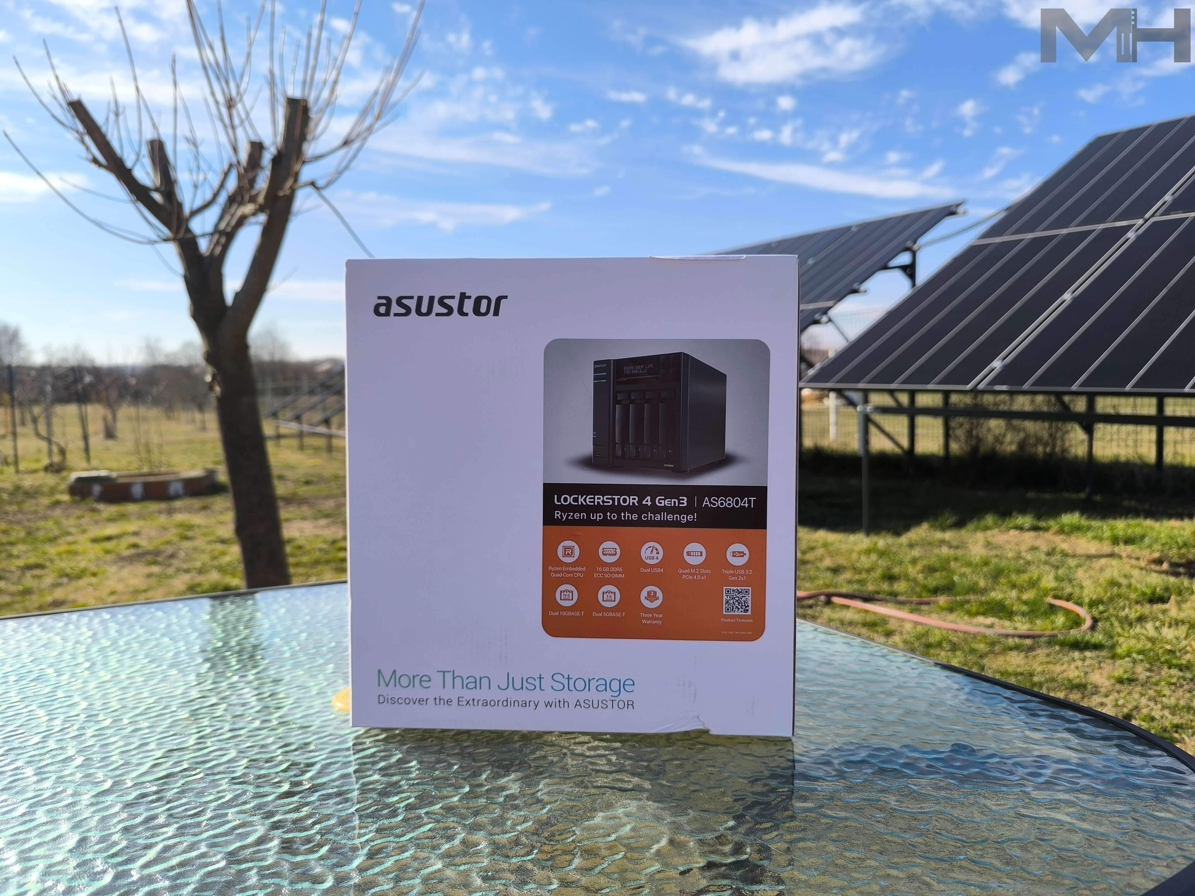 ASUSTOR LOCKERSTOR 4 Gen3 AS6804T Review 1