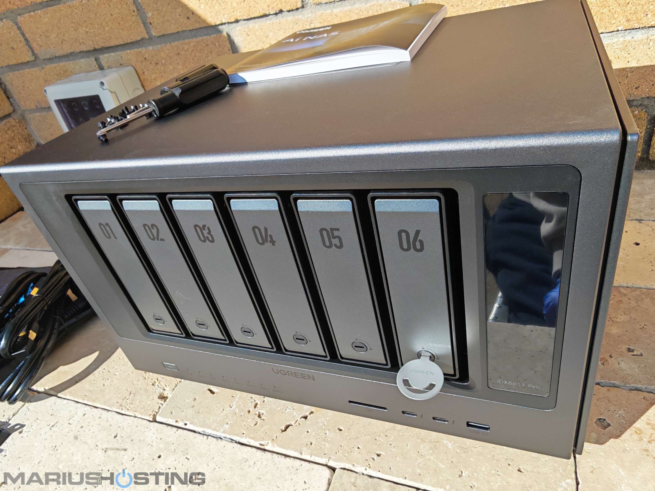 UGREEN AI NAS iDX6011 Pro Review 10