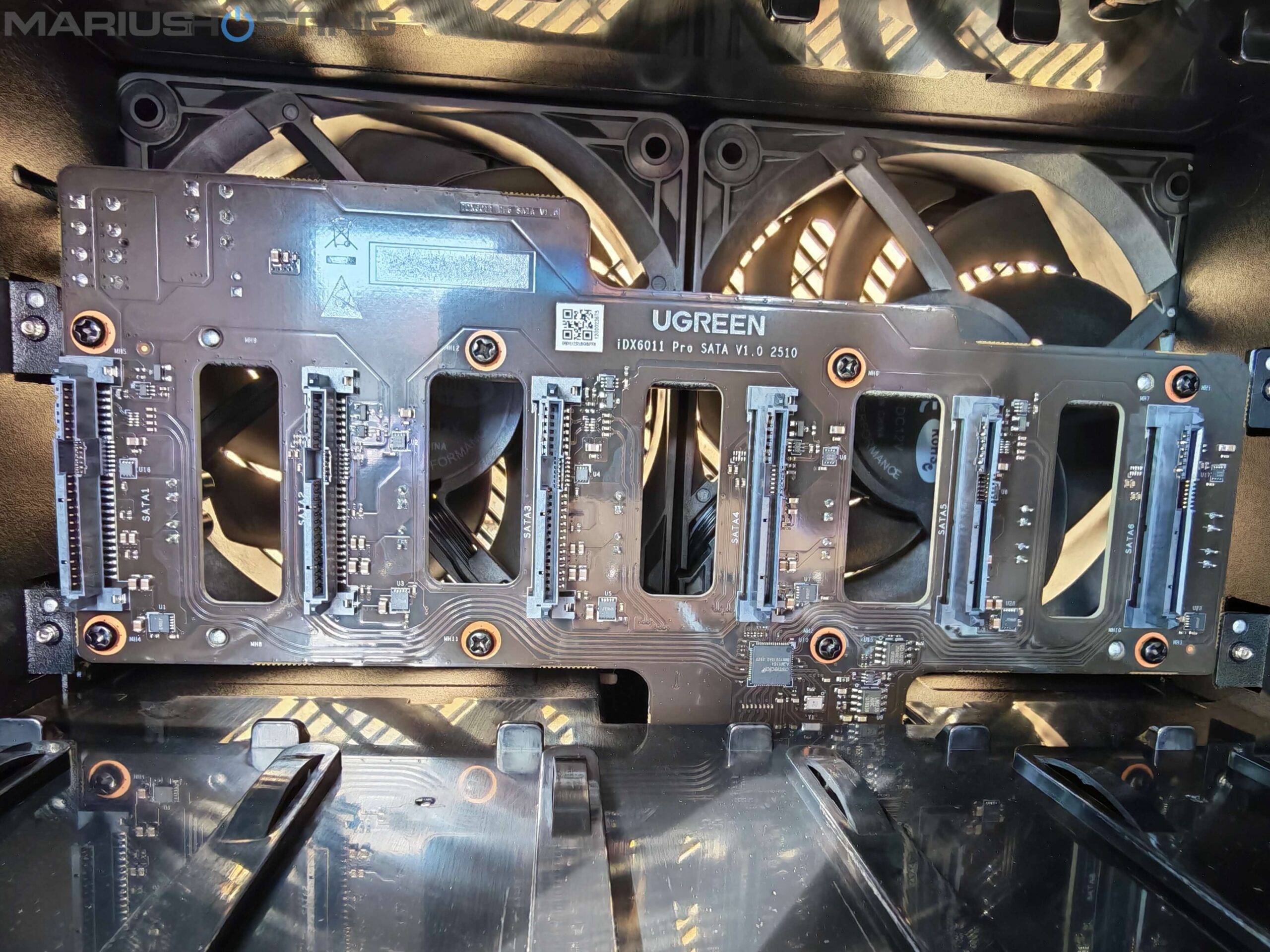 UGREEN AI NAS iDX6011 Pro Review 14