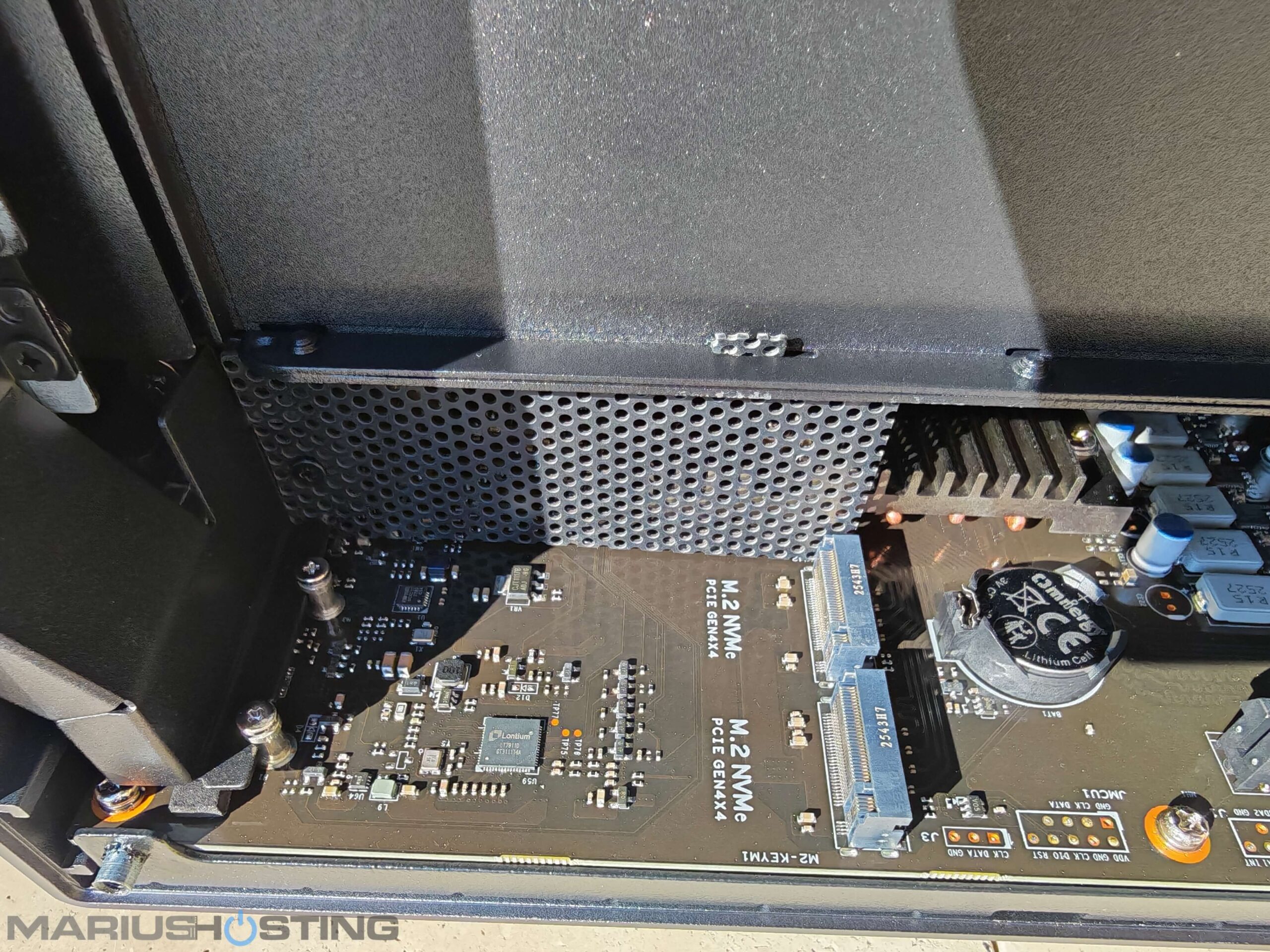 UGREEN AI NAS iDX6011 Pro Review 21