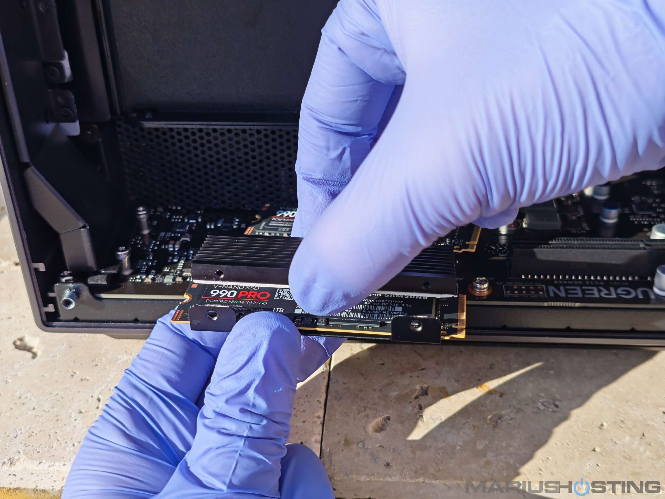 UGREEN AI NAS iDX6011 Pro Review 27